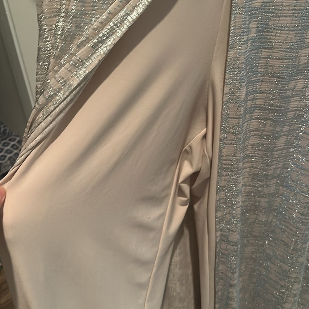 Dress - Picture 3 of 9